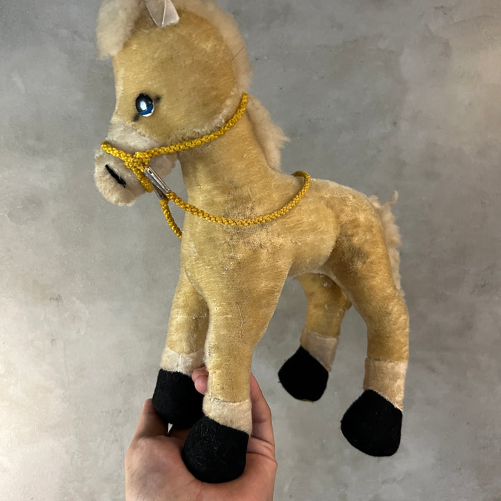 Vintage horse doll / Merry Thougt made in England