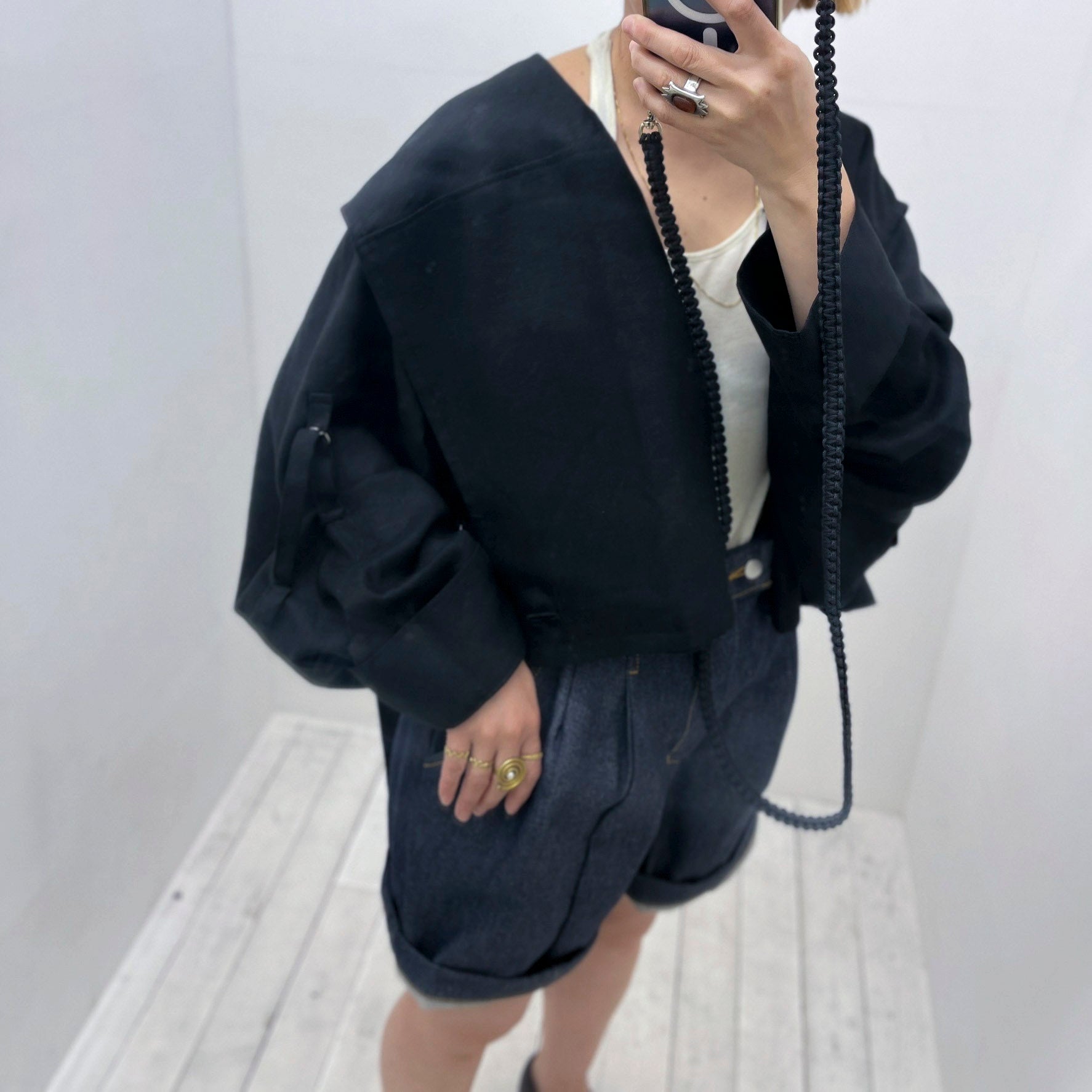Aquvii | SHORT COAT BLACK – Aquvii Official Web Site