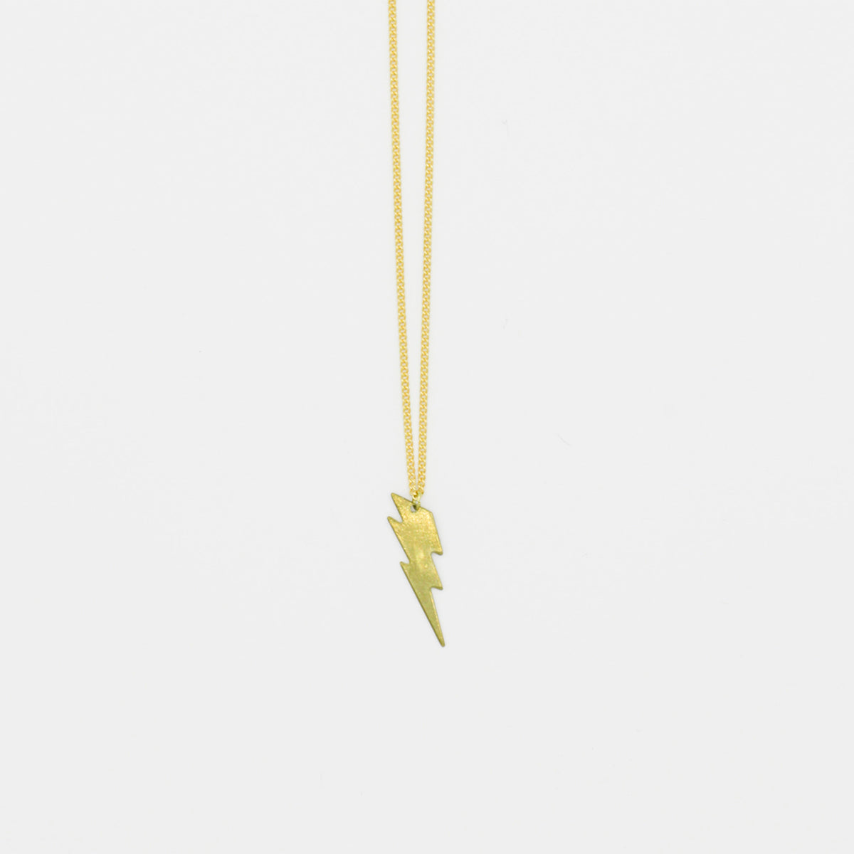 Aquvii（アクビ） | Thunder Necklace | 雷の形をしたシンプルな