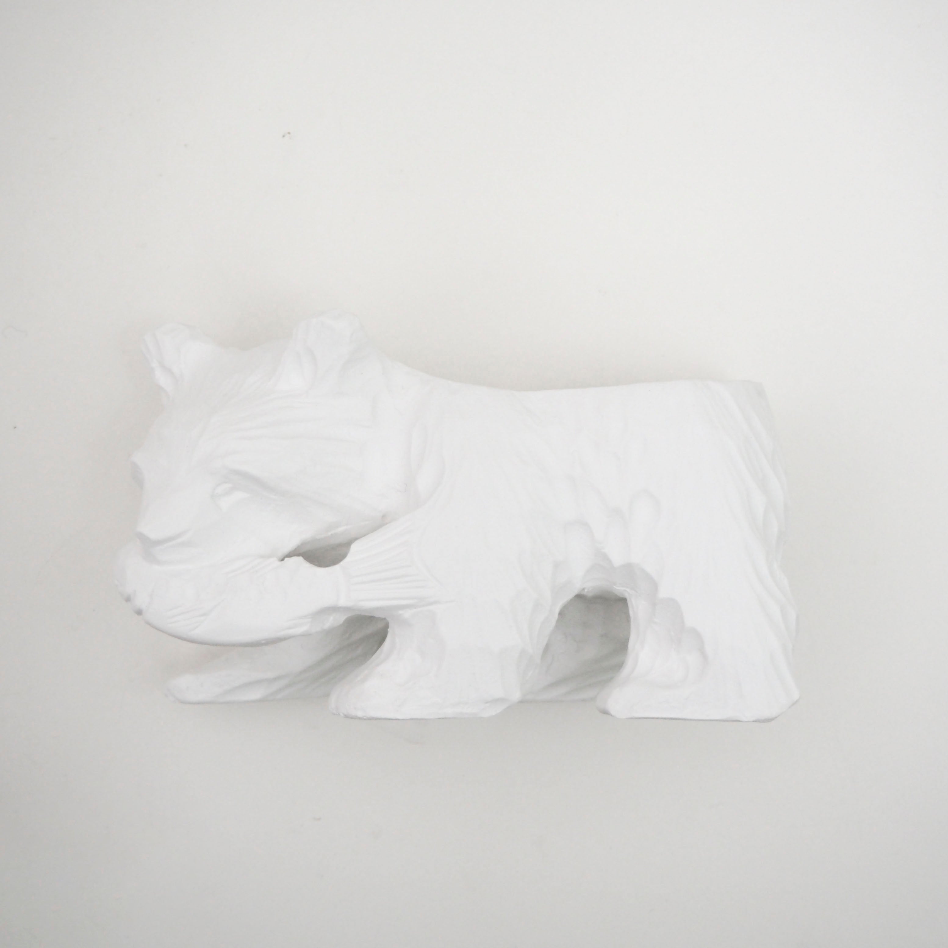 plaster pot / Kibori Bear – Aquvii Official Web Site