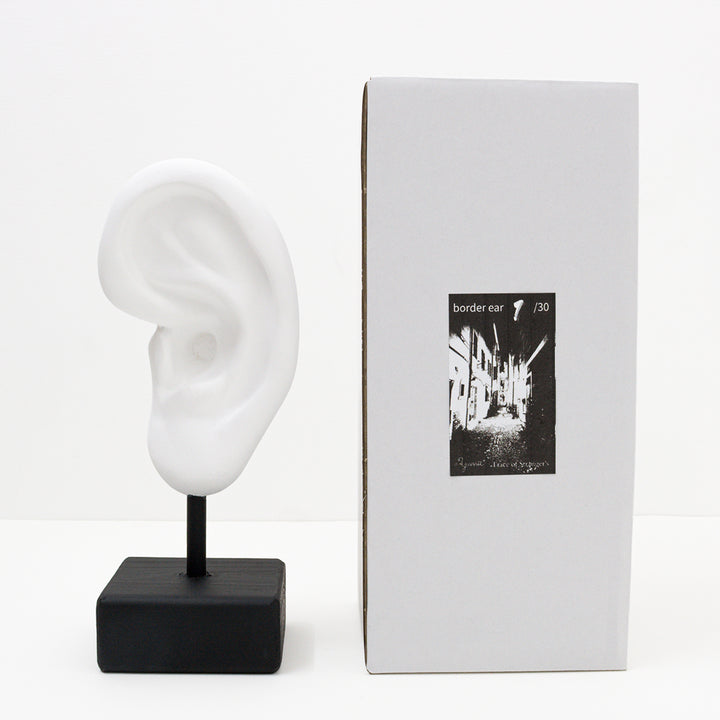 border ear【Trace of Stranger's】