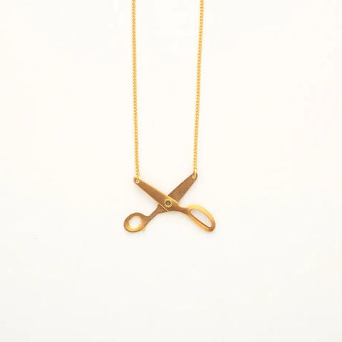 products/aq039_cutnecklace_01.webp